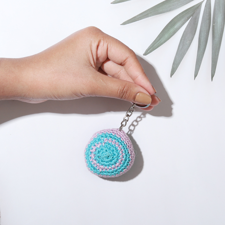 Swirl Round Keychain